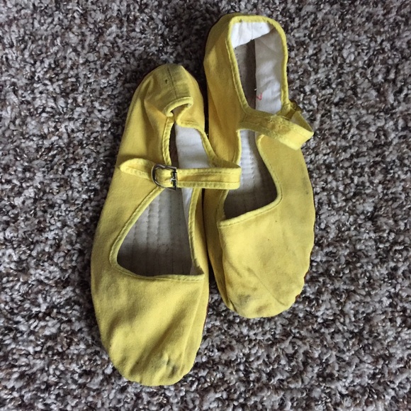 🔴SOLD🔴 Three pack UO flats - Picture 4 of 4