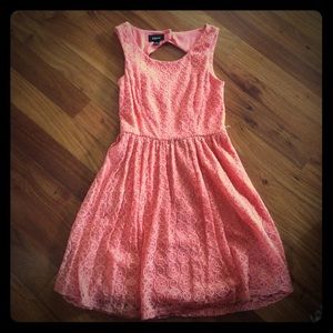 ***SOLD*** Coral dress with cute circle design