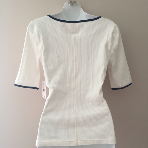🆕 Free People Ivory cotton top with navy accents - Picture 4 of 5
