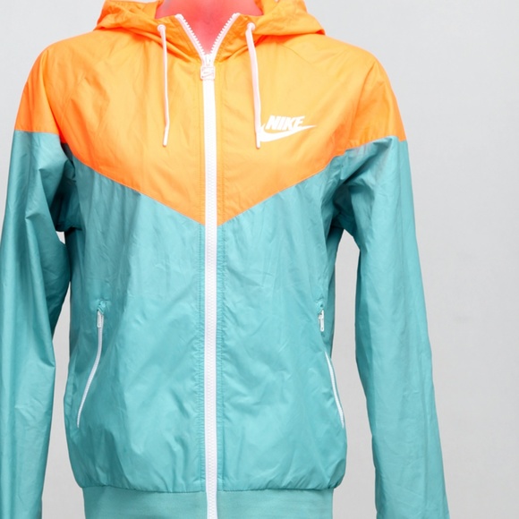 Nike windbreaker