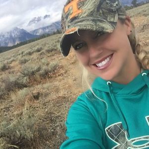 Meet your Posher, Sarah lynn