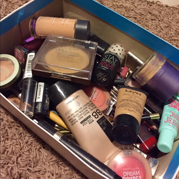 50+ makeup items!