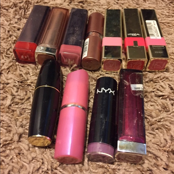 50+ makeup items! - Picture 2 of 3
