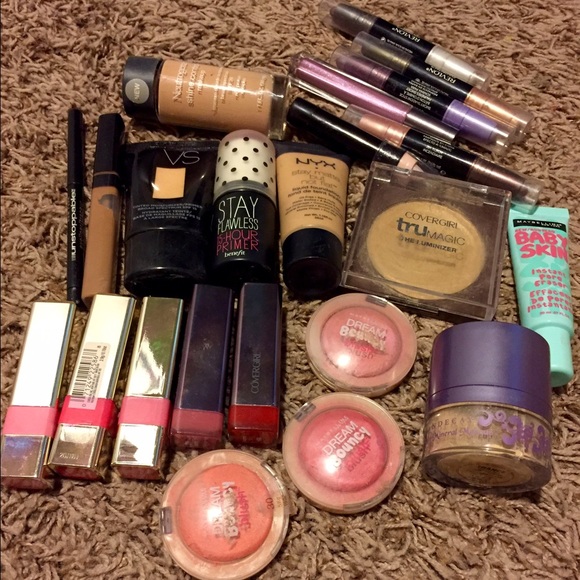 50+ makeup items! - Picture 3 of 3