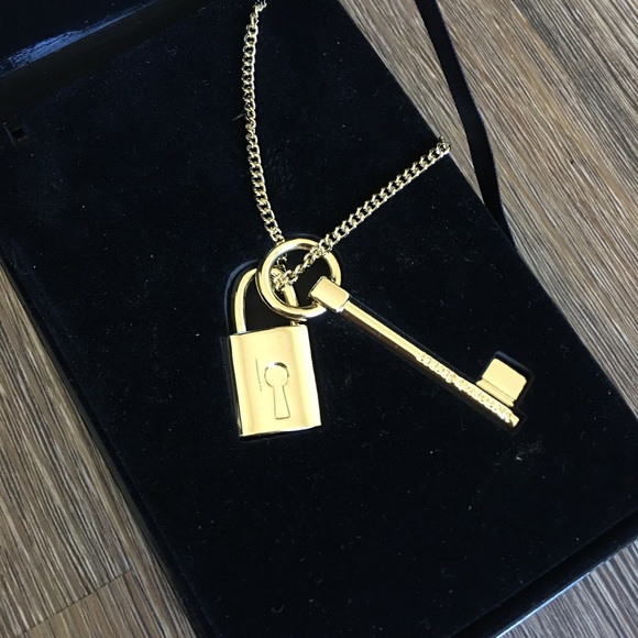 Victoria secret necklace