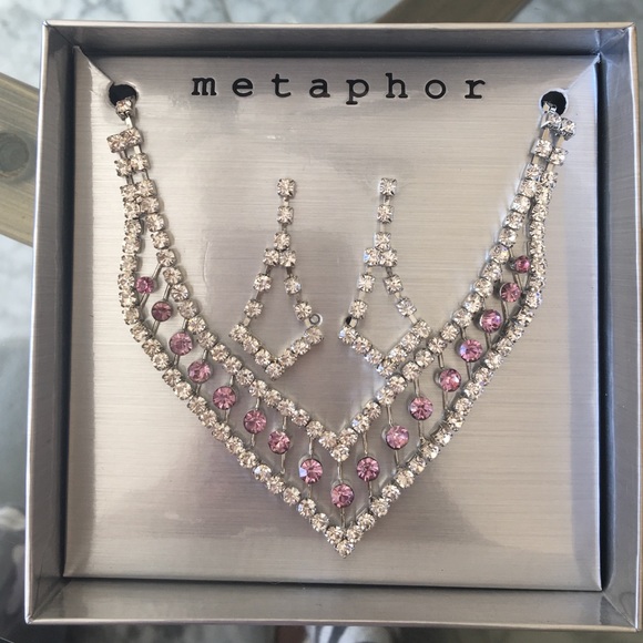 Metaphor Necklace With Earrings Never Used👌🏽 - Picture 1 of 5