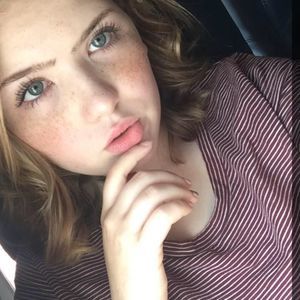 Meet your Posher, Meaghan