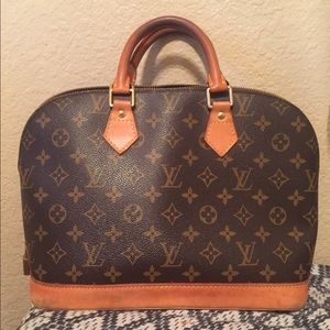 Alma Pm Monogram Louis Vuitton Handbag