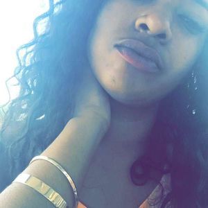 Meet your Posher, Courtney