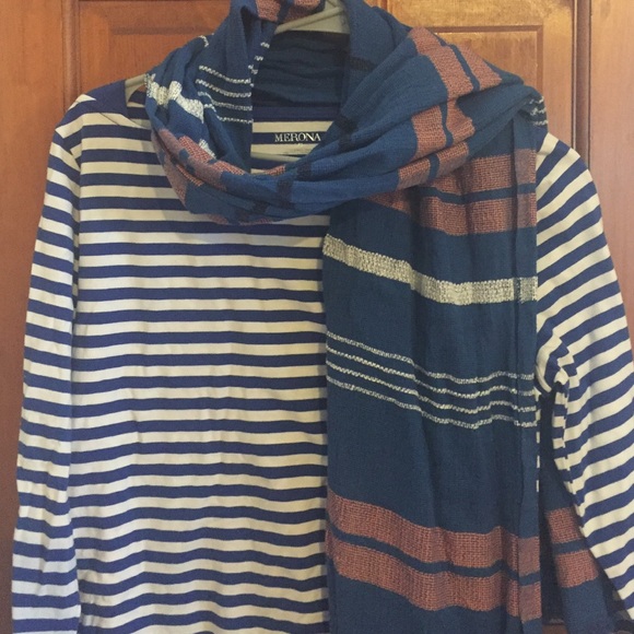Old Navy NWT Blue/Pink/Black/White scarf!