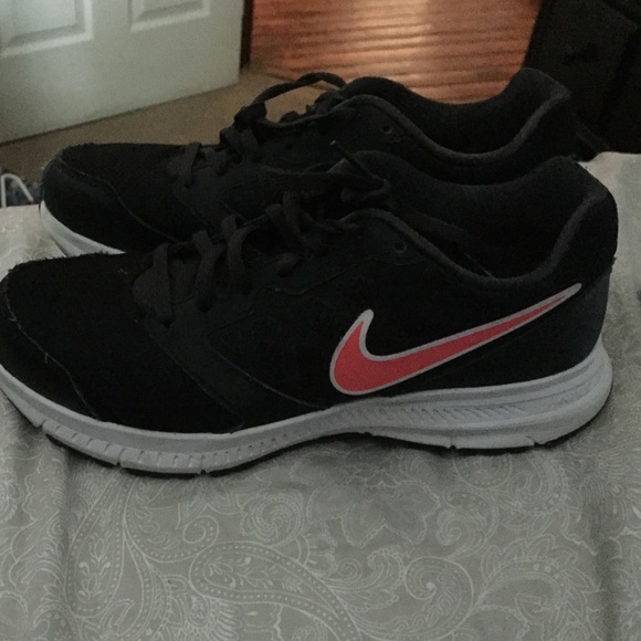 Nike running shoes size 8