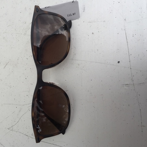 Ray-Ban unisex glasses