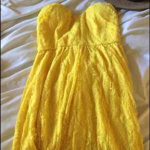 Yellow dress