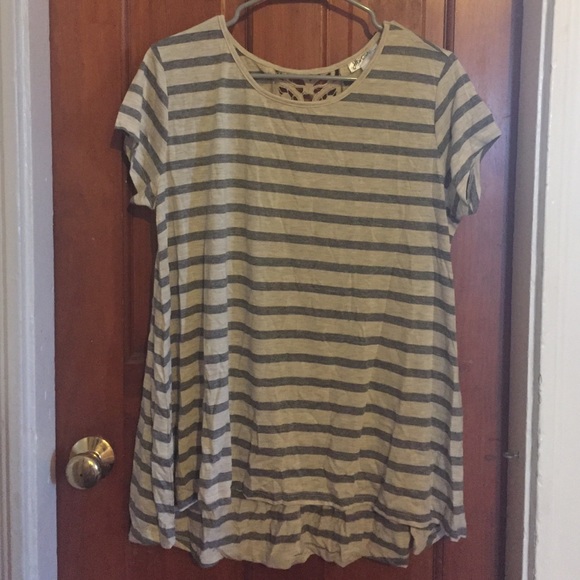 Gray & beige striped tee with crochet back detail.