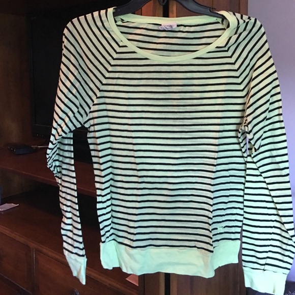 Victoria Secret Pink top