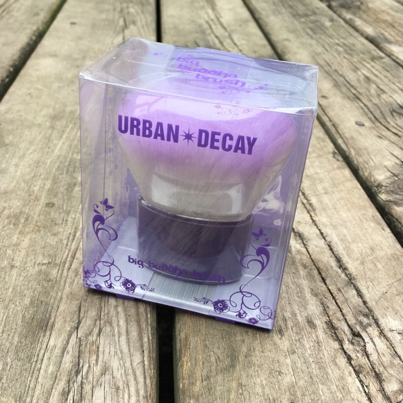 URBAN DECAY good karma big buddha brush BNIB