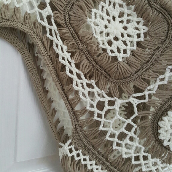 Crochet blouse - Picture 2 of 4