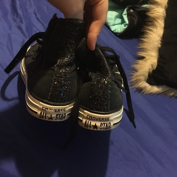 Converse - Picture 2 of 4