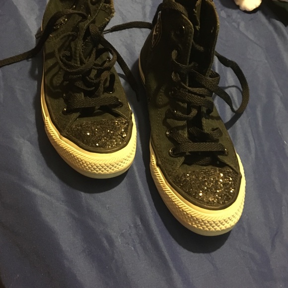 Converse - Picture 3 of 4