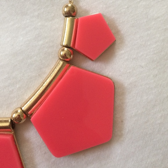 Statement necklace - Picture 2 of 3