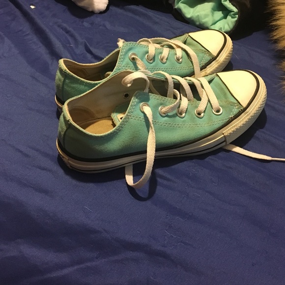 Converse - Picture 2 of 4