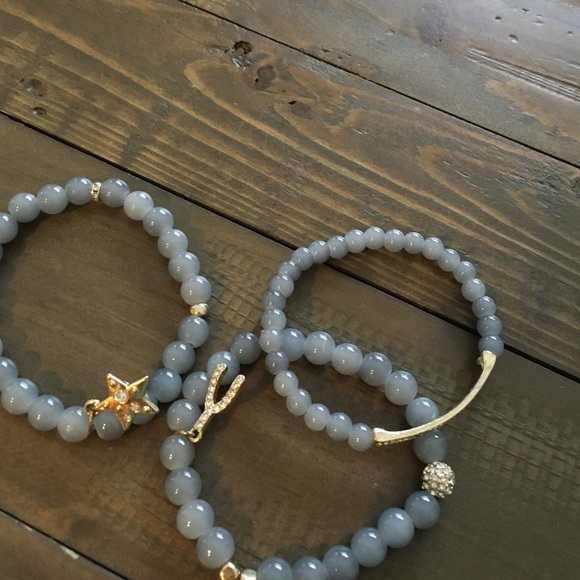 Bracelets - Picture 2 of 4