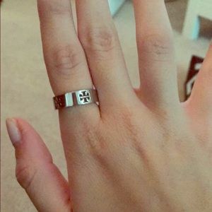 Tory Burch ring sz 8