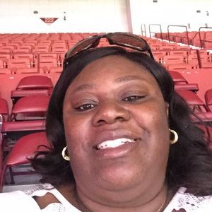 Meet your Posher, Candi