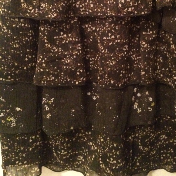 NWOT Old Navy Mini Ruffled Skirt. - Picture 2 of 3