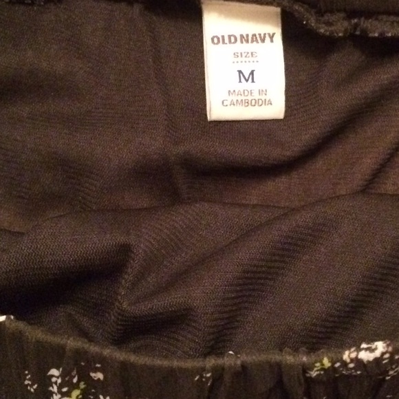 NWOT Old Navy Mini Ruffled Skirt. - Picture 3 of 3