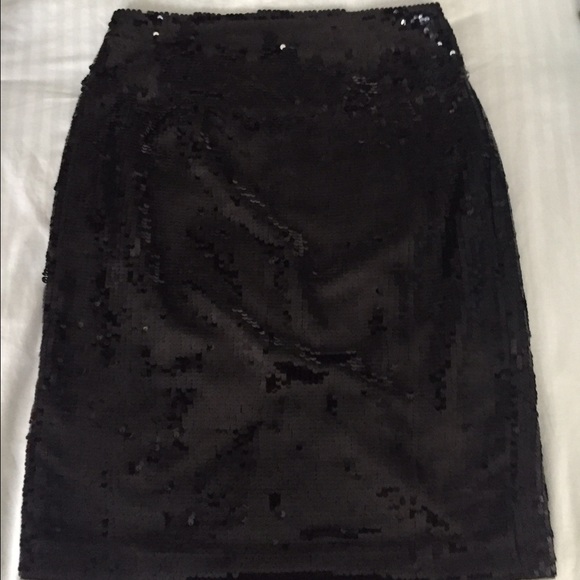 Express Sequin Skirt