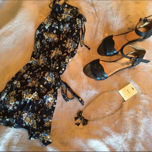 Black & Gold Bow Necklace