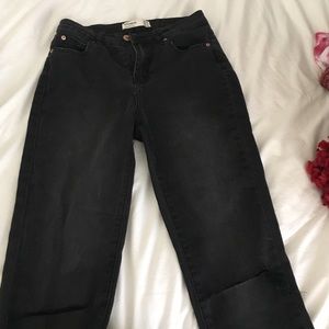 Don't fit me anymore just about 2 sizes too big.