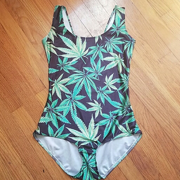Weed leaf bodysuit