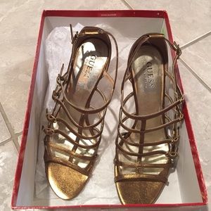 Guess by Mariano 7.5 gold