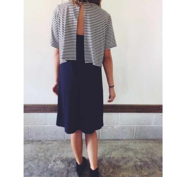 Navy and White Striped Dress with Navy Bottom - Picture 4 of 4