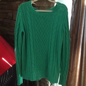 L Old Navy Cable Knit Sweater