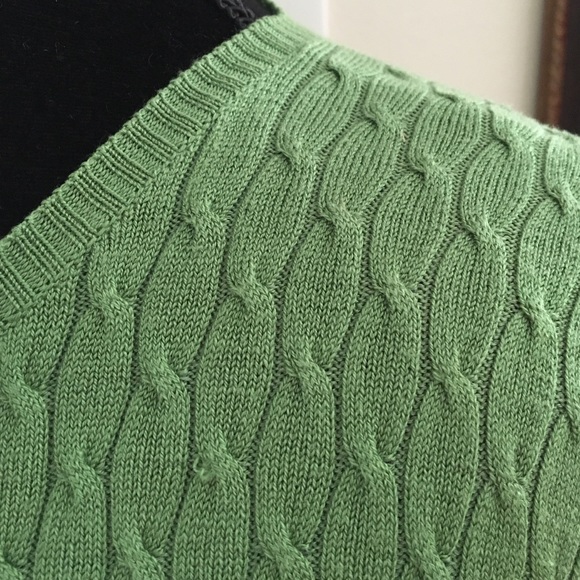 Cable knit cardigan - Picture 2 of 3