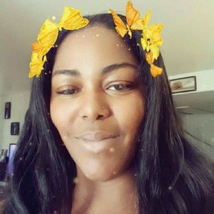 Meet your Posher, Nikkita