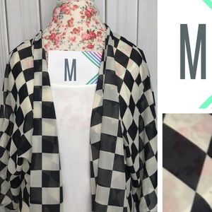 LuLaRoe Lindsay kimono medium black & white