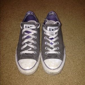 Grey converse size 8