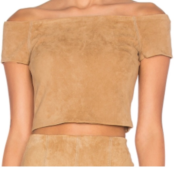 Alice + Olivia Gracelyn Off shoulder cropped top