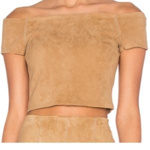 Alice + Olivia Gracelyn Off shoulder cropped top