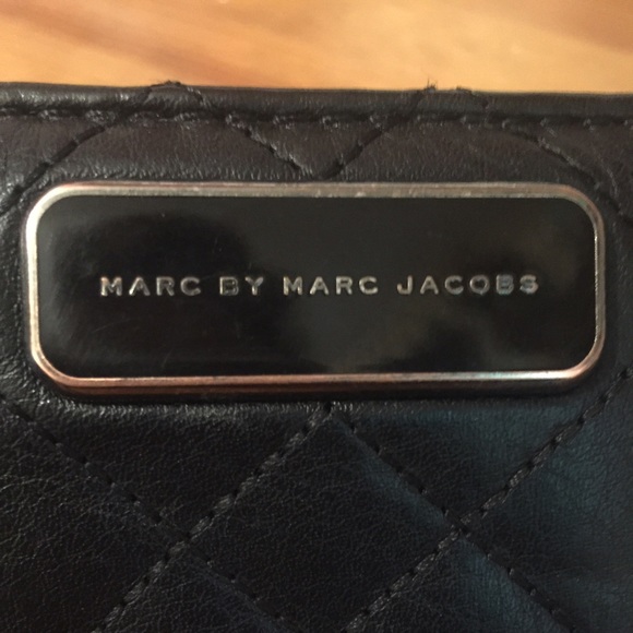 Marc Jacobs Handbags - Marc Jacobs Quilted Wallet