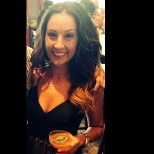 Meet your Posher, Leah
