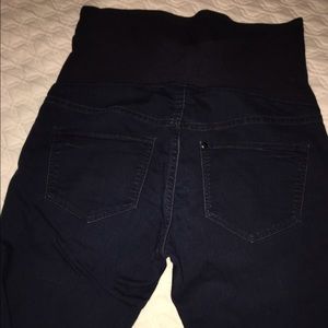 Dark denim skinny maternity jeans!