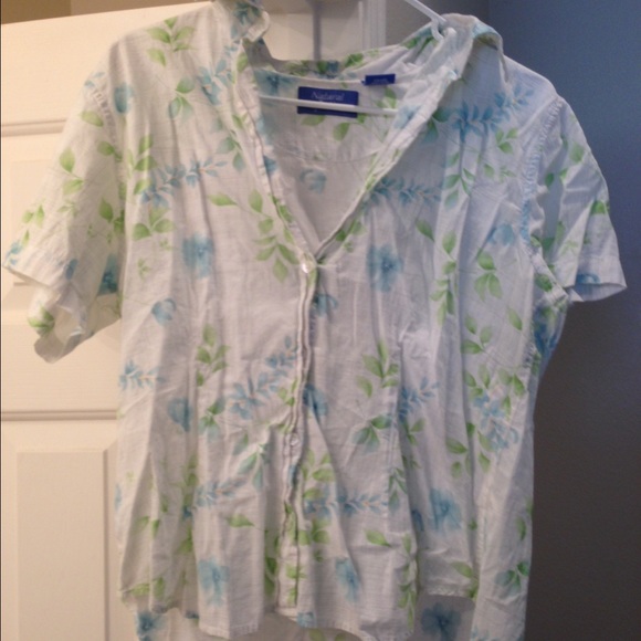 Floral button up shirt!