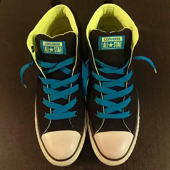 Black converse hi-tops