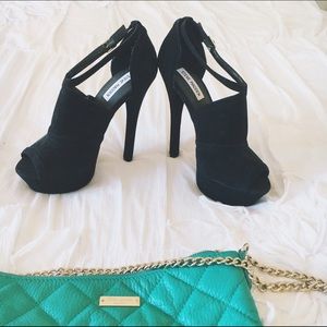 | Steve Madden Heels | HP👑 |