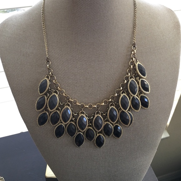 Altar'd State Black/Grey ombré  statement necklace